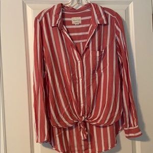 American Eagle Women's M Top